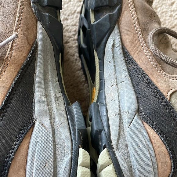 Vasque Mantra Women’s Hiking Shoe 8.5 Olive/Taupe Leather Trail Boot Vibram Sole - Picture 12 of 14